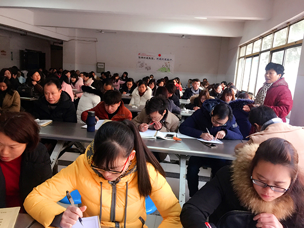 南昌現代外國語學校（象湖校區(qū)） 把師德師風教育作為教師“第一課”