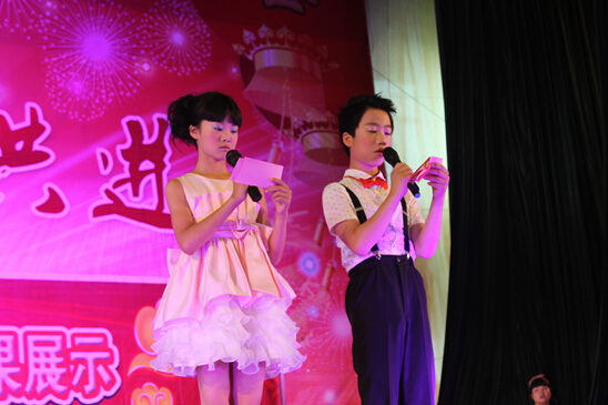 現(xiàn)外舉辦家長開放日 實(shí)現(xiàn)家校零距離互動